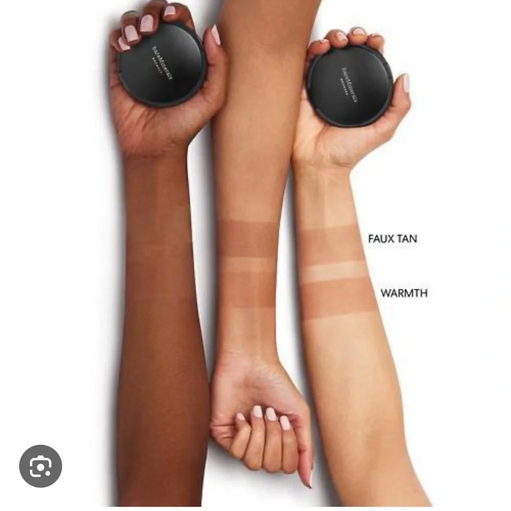 Bare Minerals Endless Summer Bronzer in Warmth natural looking less pore finish